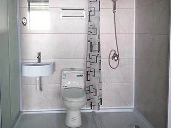 塞纳艺考校园环境-宿舍卫生间