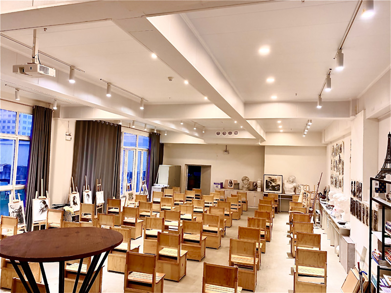 塞纳艺考校园环境-专业课教室